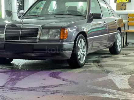 Mercedes-Benz E 220 1993 года за 3 500 000 тг. в Павлодар – фото 3