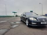 Mercedes-Benz S 500 2007 годаүшін10 500 000 тг. в Караганда – фото 2