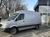 Mercedes-Benz Sprinter 2010 года за 10 700 000 тг. в Алматы – фото 3