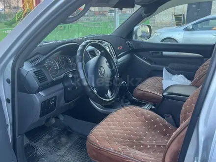 Toyota Land Cruiser Prado 2006 года за 11 000 000 тг. в Актобе – фото 6