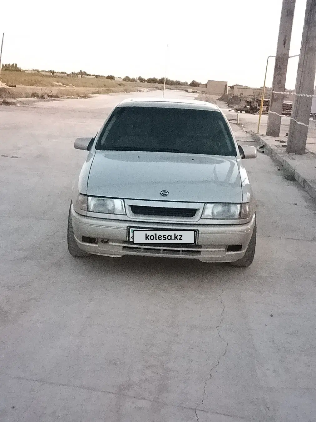 Opel Vectra, 1992