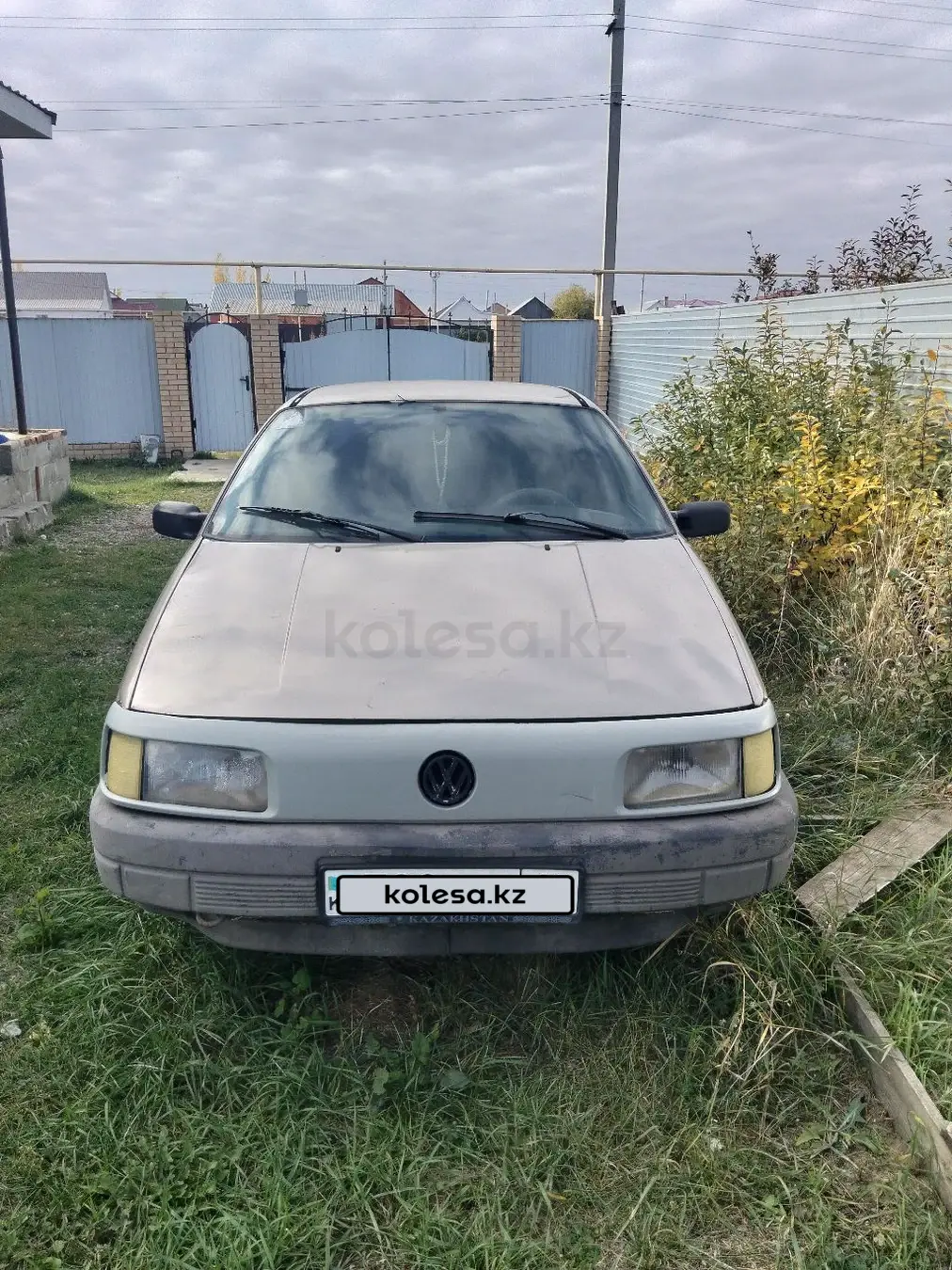Volkswagen Passat, 1990