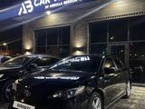 Toyota Camry 2013 года за 8 600 000 тг. в Атырау – фото 2