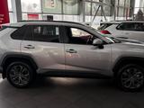 Toyota RAV4 Prestige+ 2025 года за 21 790 000 тг. в Усть-Каменогорск – фото 5