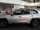 Toyota RAV4 Prestige+ 2025 года за 21 790 000 тг. в Усть-Каменогорск – фото 3