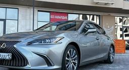 Lexus ES 250 2020 годаүшін23 500 000 тг. в Актау – фото 2