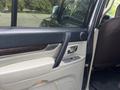 Mitsubishi Pajero 2012 года за 9 999 999 тг. в Астана – фото 13