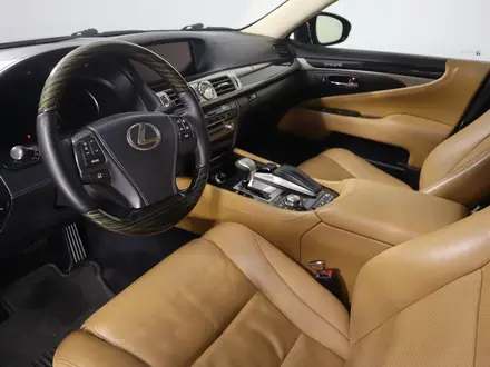 Lexus LS 600h 2015 года за 17 580 000 тг. в Астана – фото 14