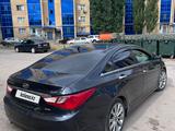 Hyundai Sonata 2011 года за 5 500 000 тг. в Актобе – фото 2