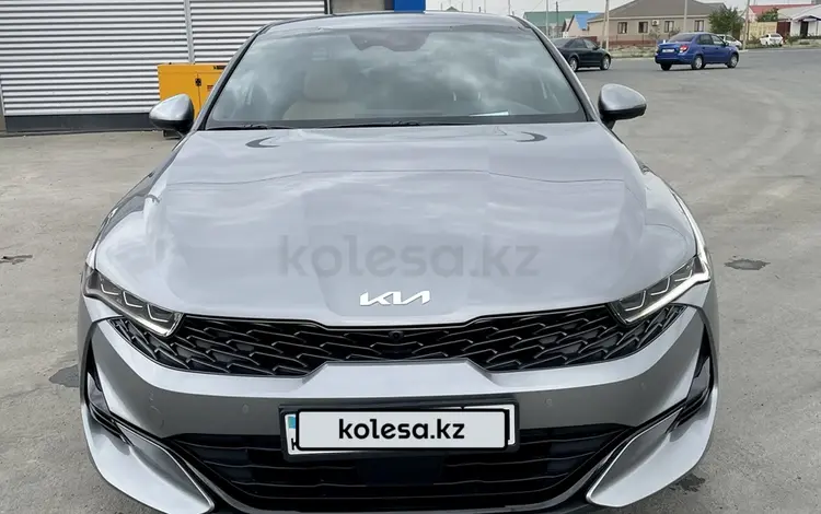 Kia K5 2022 года за 15 000 000 тг. в Атырау