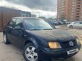 Volkswagen Jetta 2002 года за 2 100 000 тг. в Астана – фото 2