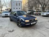 Volkswagen Golf 1994 годаүшін2 000 000 тг. в Тараз