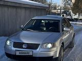 Volkswagen Passat 2003 годаfor3 100 000 тг. в Алматы – фото 4