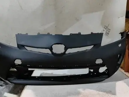 Toyota Prius бампер за 25 000 тг. в Алматы