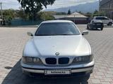 BMW 528 1999 годаүшін2 600 000 тг. в Алматы