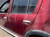 Renault Sandero 2014 года за 1 888 888 тг. в Атырау – фото 2