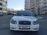 Hyundai Sonata 2003 года за 1 500 000 тг. в Талдыкорган – фото 2