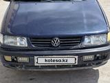 Volkswagen Passat 1995 годаүшін700 000 тг. в Жанаозен – фото 4