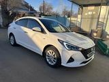 Hyundai Accent 2021 года за 8 600 000 тг. в Уральск