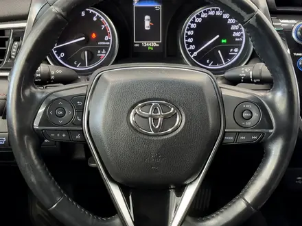 Toyota Camry 2020 года за 12 850 000 тг. в Астана – фото 14
