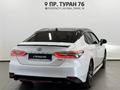 Toyota Camry 2020 года за 13 350 000 тг. в Астана – фото 19