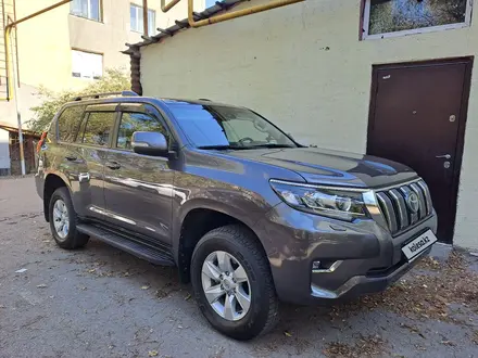 Toyota Land Cruiser Prado 2022 года за 24 000 000 тг. в Алматы – фото 3