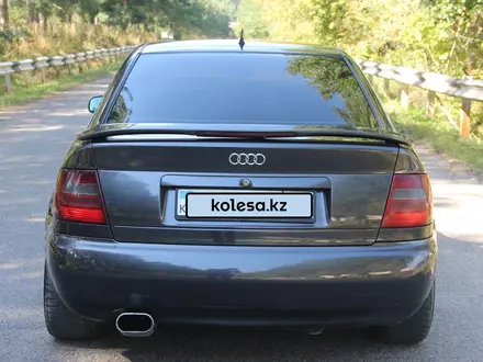 Audi A4 1998 года за 2 300 000 тг. в Алматы – фото 3