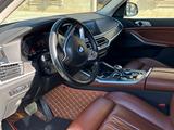 BMW X7 2020 года за 42 000 000 тг. в Атырау – фото 2