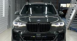 BMW X7 2021 года за 45 900 000 тг. в Астана – фото 2