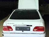 Mercedes-Benz E 200 1995 года за 650 000 тг. в Бейнеу – фото 2