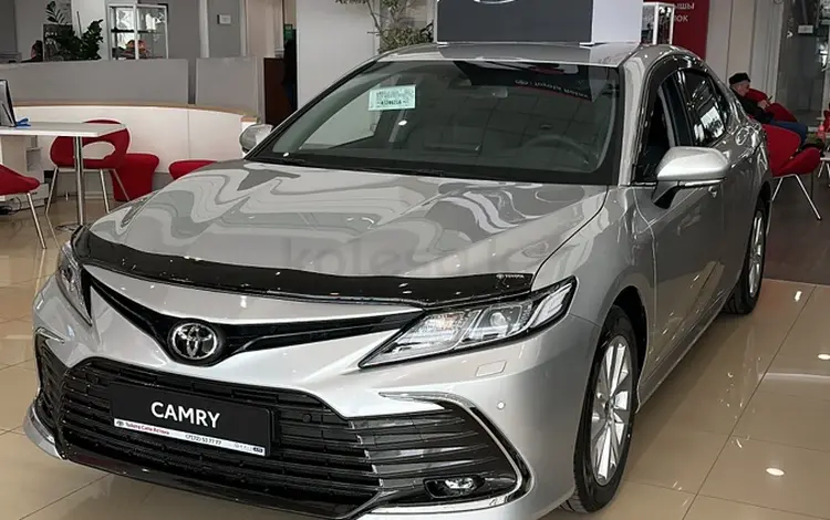 Toyota Camry 2023 года за 18 300 000 тг. в Астана