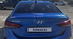 Hyundai Accent 2020 года за 6 700 000 тг. в Атырау – фото 2