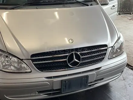 Крыло переднее Mercedes-Benz Viano W639 (левое правое) за 50 000 тг. в Шымкент – фото 5