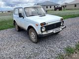 ВАЗ (Lada) Lada 2121 1998 годаүшін750 000 тг. в Актобе