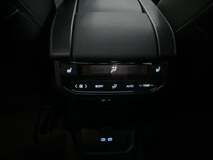 Toyota Highlander 2022 года за 27 000 000 тг. в Алматы – фото 11