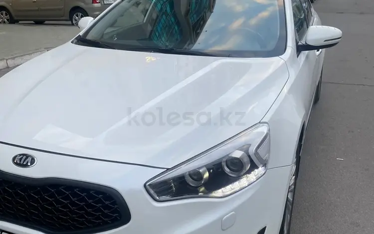 Kia Cadenza 2015 года за 9 500 000 тг. в Астана