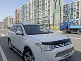Mitsubishi Outlander 2013 года за 6 700 000 тг. в Алматы – фото 2