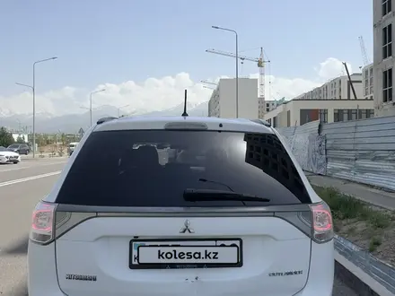 Mitsubishi Outlander 2013 года за 6 700 000 тг. в Алматы – фото 5