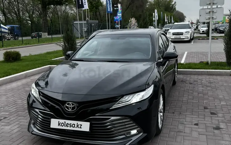 Toyota Camry 2018 годаүшін13 770 000 тг. в Алматы