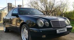 Mercedes-Benz E 280 1998 года за 4 100 000 тг. в Алматы