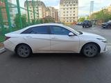 Hyundai Elantra 2021 годаүшін8 600 000 тг. в Астана – фото 3