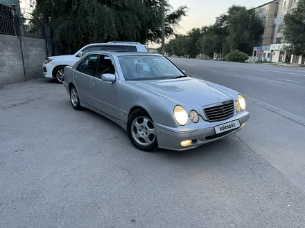 Mercedes-Benz E 320 2000 года за 5 000 000 тг. в Шымкент – фото 7