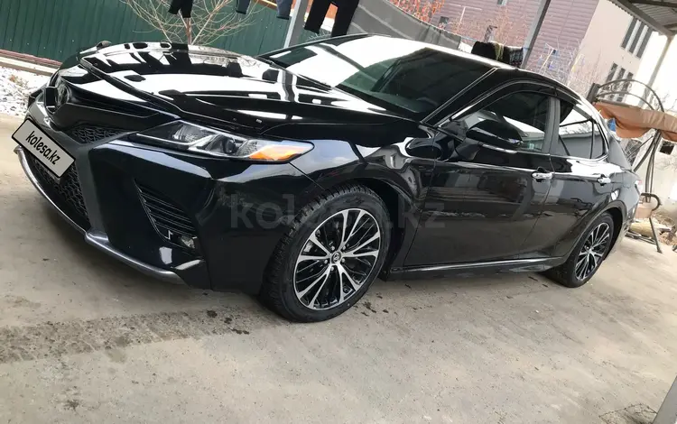 Toyota Camry 2017 годаүшін5 000 000 тг. в Алматы