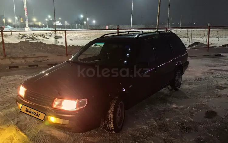 Volkswagen Passat 1994 годаfor2 300 000 тг. в Караганда