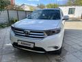 Toyota Highlander 2013 года за 12 250 000 тг. в Актобе – фото 3