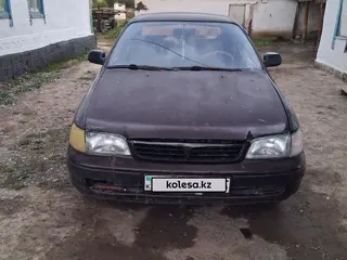 Toyota Carina E, 1992