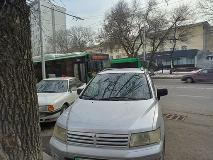 Mitsubishi Space Wagon 2003 годаүшін3 200 000 тг. в Алматы – фото 3