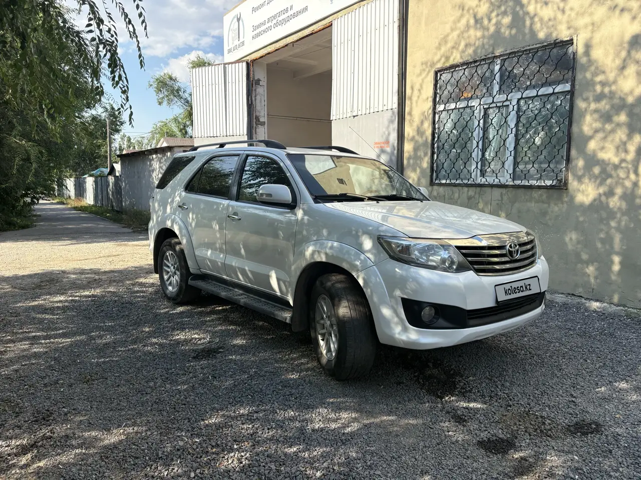 Toyota Fortuner, 2012