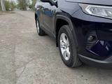 Toyota RAV4 2021 годаүшін16 900 000 тг. в Экибастуз – фото 4