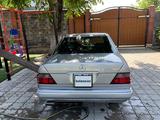 Mercedes-Benz E 320 1994 годаfor2 800 000 тг. в Алматы – фото 4